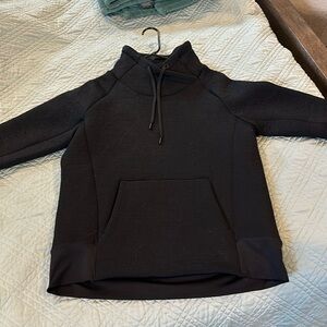 Athleta pullover